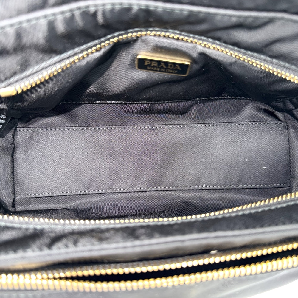 PRADA プラダ ショルダーバッグ エクスプローラ Re-Nylon トライアングルロゴ ナイロン レザー ブラック 黒 ゴールド金具 レディース【中古品】