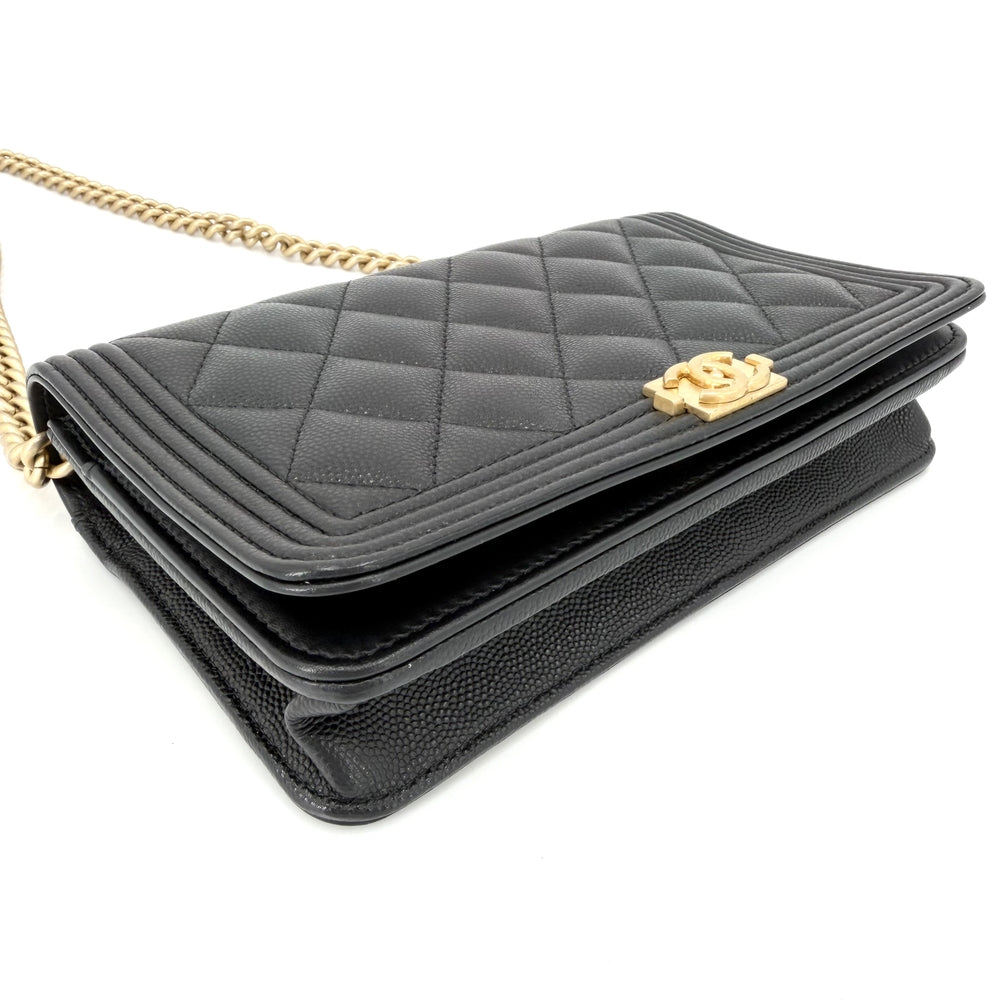 CHANEL シャネル チェーンウォレット マトラッセ ボーイシャネル ショルダーウォレット 財布 キャビアスキン ブラック 黒 マットゴールド金具 レディース【中古品】