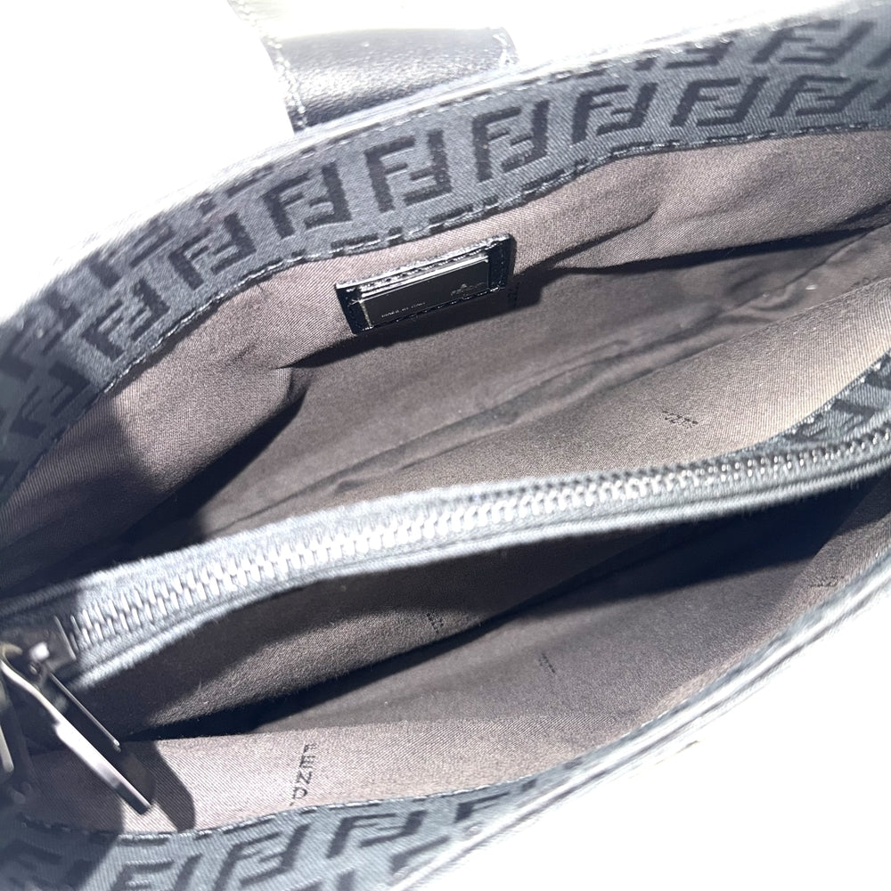 FENDI フェンディ ショルダーバッグ ズッキーノ マンマバケット ワンショルダー Mamma Bucket 8BR036 キャンバス レザー ブラック 黒 ガンメタル金具 レディース【中古品】