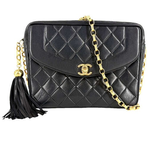 CHANEL シャネル ショルダーバッグ マトラッセ ダイアナフラップ タッセル ココマーク ターンロック ラムスキン ブラック 黒 ゴールド金具 レディース【中古品】