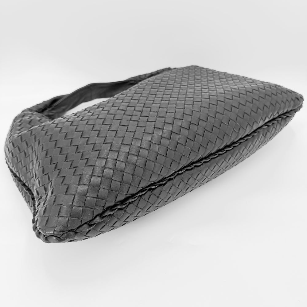 BOTTEGAVENETA ボッテガヴェネタ ハンドバッグ イントレチャート ワンショルダー ホーボー レザー ブラック 黒 ゴールド金具 ユニセックス【中古品】