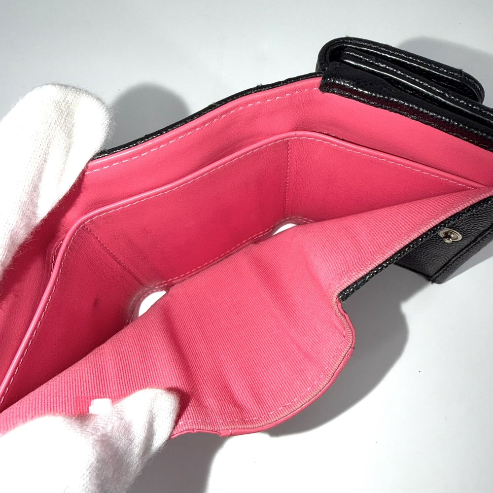 CHANEL シャネル 三つ折り財布 マトラッセ ココマーク ミニ財布 コンパクトウォレット キャビアスキン ブラック 黒 ピンク ゴールド金具 レディース【中古品】