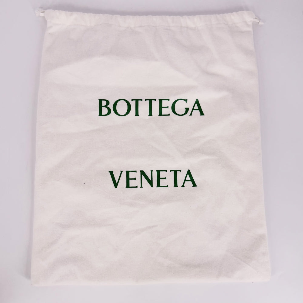 BOTTEGAVENETA ボッテガヴェネタ ショルダーバッグ イントレチャート レザー ホワイト 白 ゴールド金具 レディース【中古品】