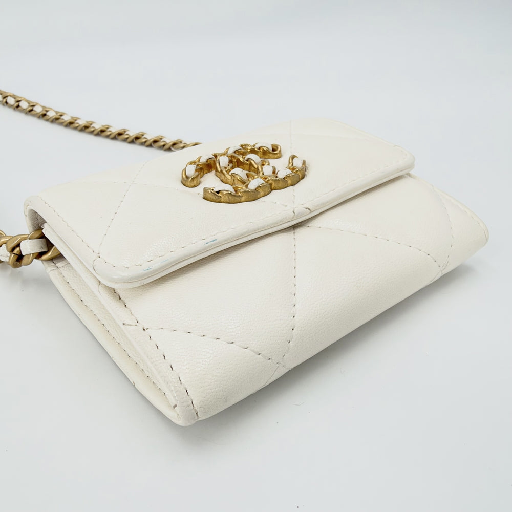 CHANEL シャネル チェーンウォレット マトラッセ CHANEL19 ココマーク AP1787 ラムスキン ホワイト 白 ゴールド金具 レディース【中古品】
