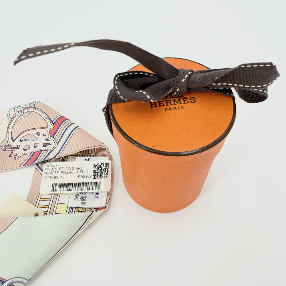 HERMES エルメス スカーフ ツイリー BRIDES ET GRIS GRIS 馬勒とチャーム Twilly ベージュ系 シルク マルチカラー レディース【中古品】