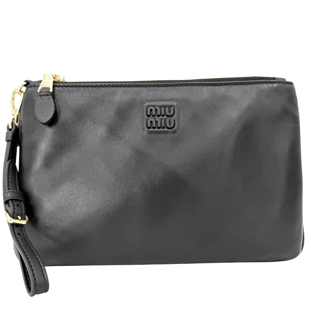 MIUMIU ミュウミュウ ポーチ クラッチ ロゴ 5NH012 レザー ブラック 黒 ゴールド金具 レディース【中古品】