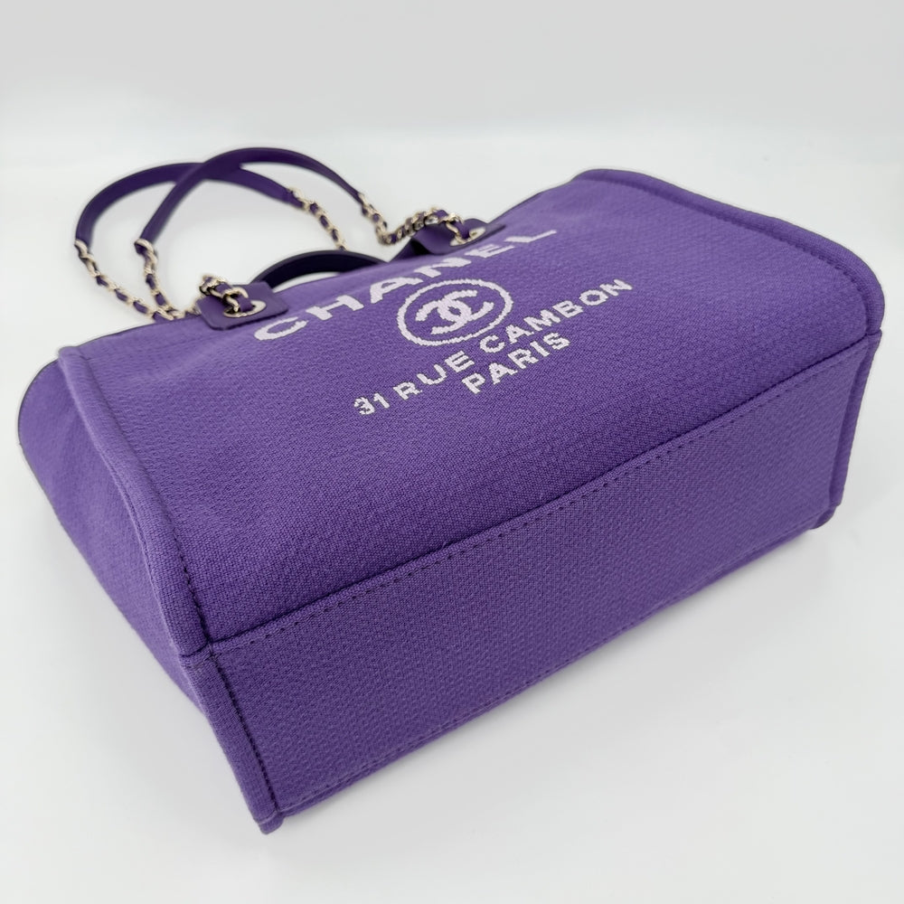 CHANEL シャネル ハンドバッグ ドーヴィルMM チェーントートバッグ ココマーク コットンキャンバス レザー パープル 紫
 ゴールド金具 レディース【中古品】