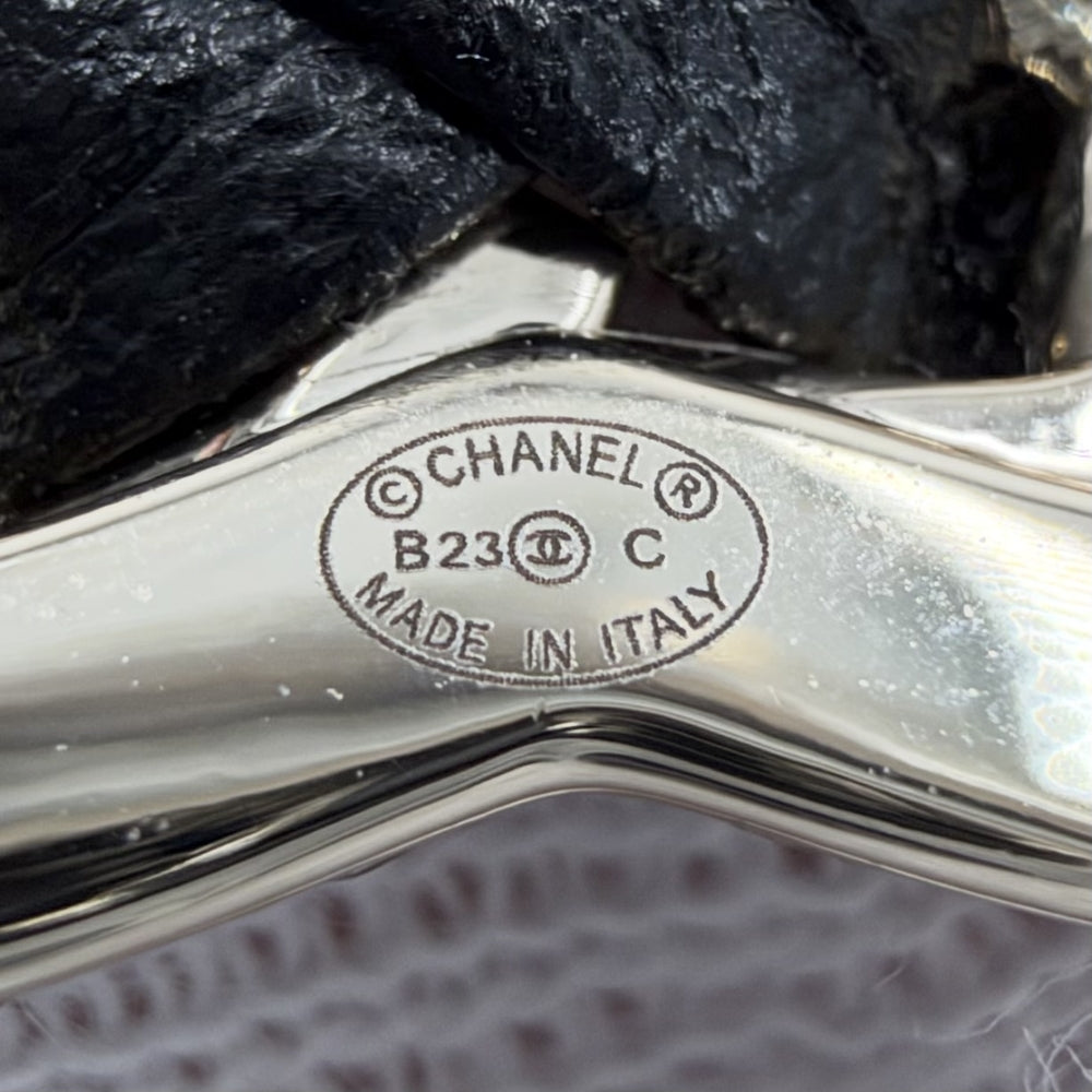 CHANEL シャネル ブローチ ココマーク チェーンモチーフ アクセサリー GP レザー AB5107 B23C シルバー レディース 約17.4g 2023年【中古品】