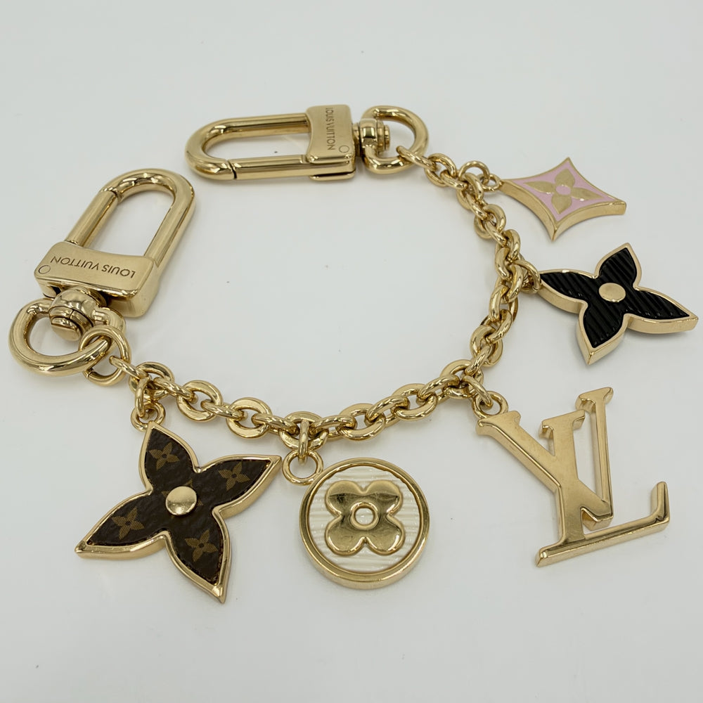 LOUIS VUITTON ルイヴィトン バッグチャーム チェーンスプリングストリート キーホルダー モノグラム・フラワー LVイニシャル メタル M01188 ゴールド レディース 約50.6g【中古品】