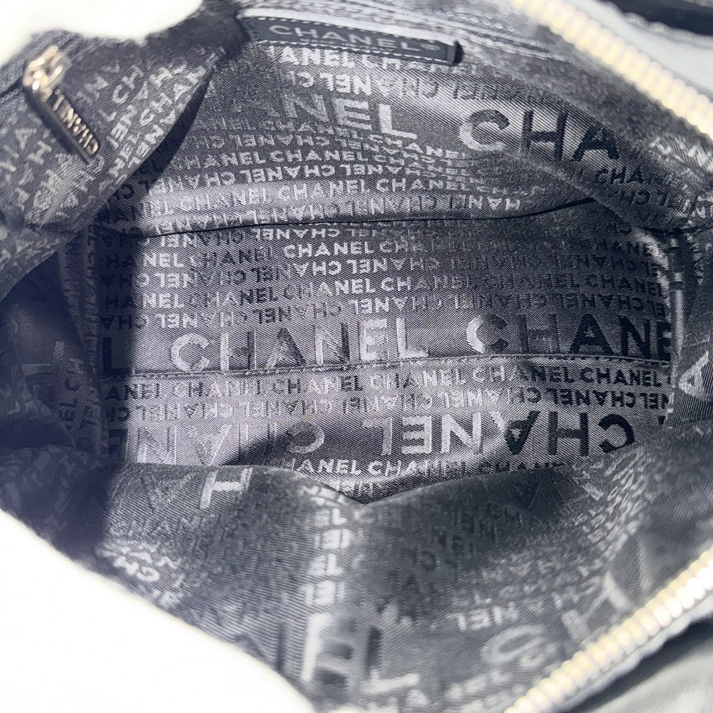 CHANEL シャネル ショルダーバッグ マトラッセ ワンショルダー ココマーク A29923 ラムスキン ブラック 黒 シルバー金具 レディース【中古品】