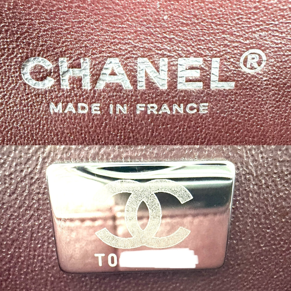 CHANEL シャネル ショルダーバッグ マトラッセ25 ダブルフラップ ダブルチェーン チェーン ココマーク ココ かばん 鞄 キャビアスキン ブラック 黒 シルバー金具 レディース【中古品】