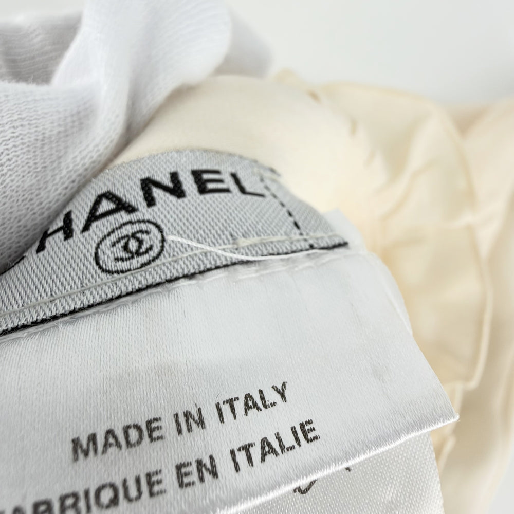 CHANEL シャネル ブラウス ノースリーブ ハイネック トップス アパレル 服 36 アイボリー 夏 シルク レディース【中古品】