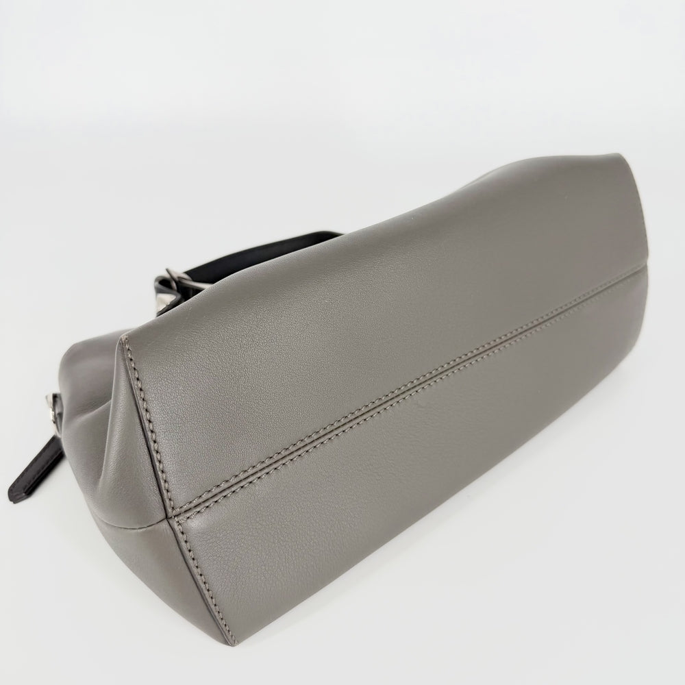 FENDI フェンディ 2WAY バイザウェイ ミディアム ハンドバッグ ショルダーバッグ 8BL146 レザー グレー系 シルバー金具 レディース【中古品】
