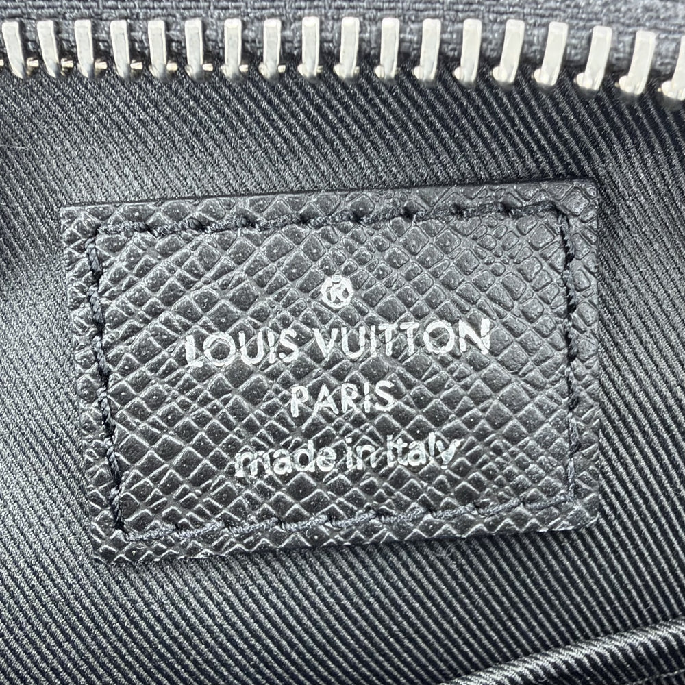 LOUIS VUITTON ルイヴィトン ショルダーバッグ タイガ ポシェット・グリゴリ ブラック 黒 肩掛け 斜め掛け かばん 鞄 M30505 タイガ アルドワーズ シルバー金具 メンズ【中古品】