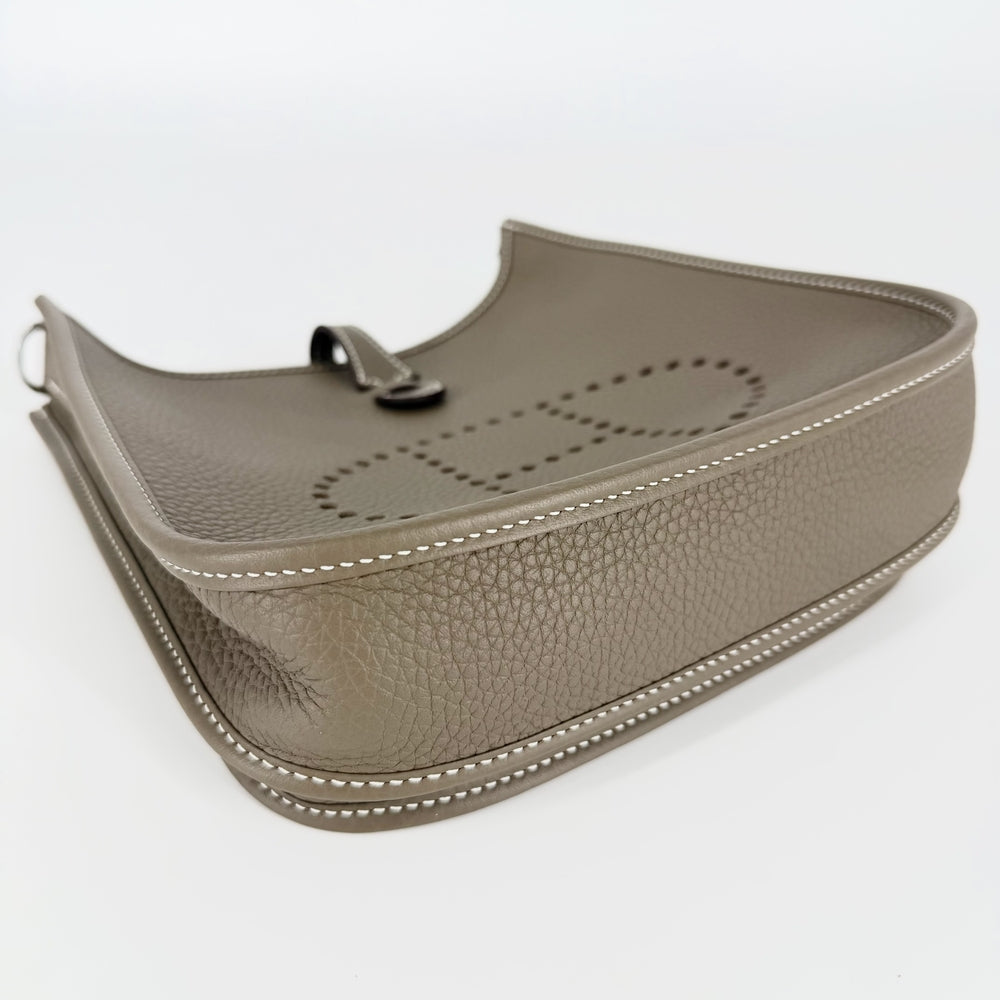 HERMES エルメス ショルダーバッグ エブリン3 23 ポシェット Evelyne 小さめ K刻印 レザー ブラウン 茶 シルバー金具 レディース 2025年【中古品】