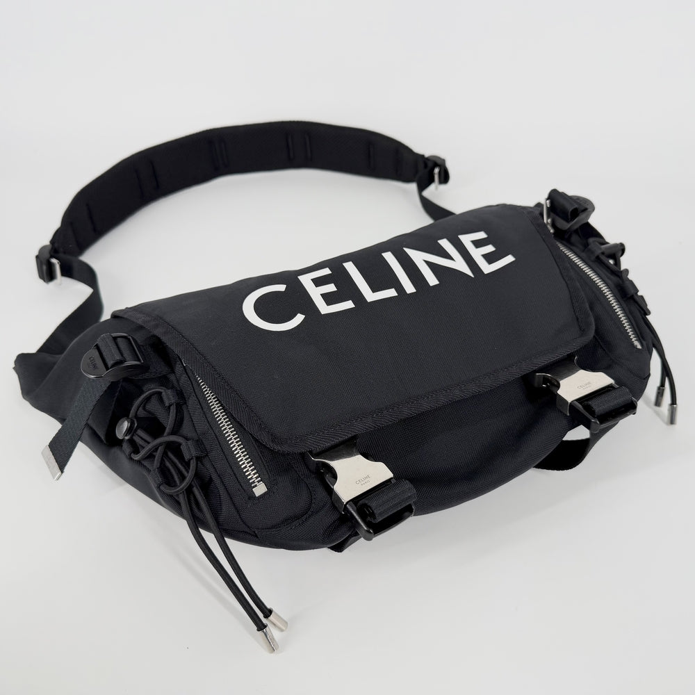CELINE セリーヌ ショルダーバッグ ボディバッグ ロゴプリント ナイロン ブラック 黒 シルバー金具 レディース【中古品】