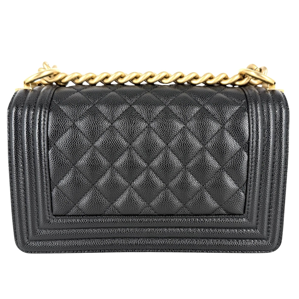 CHANEL シャネル ショルダーバッグ マトラッセ ボーイシャネル ココマーク キャビアスキン キャビアスキン ブラック 黒 ゴールド金具 レディース【中古品】