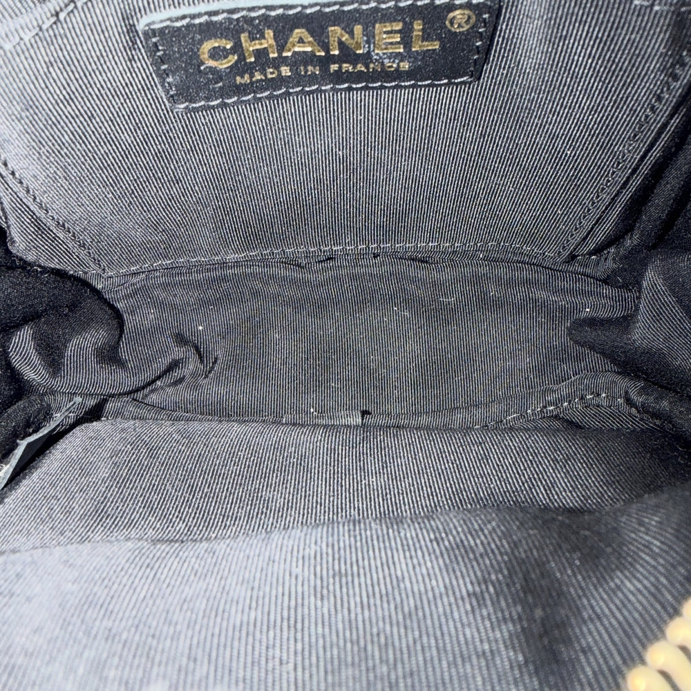 CHANEL シャネル ショルダーバッグ マトラッセ チェーンショルダー ポシェット ミニバッグ ココマーク キャビアスキン ブラック 黒 ゴールド金具 レディース【中古品】