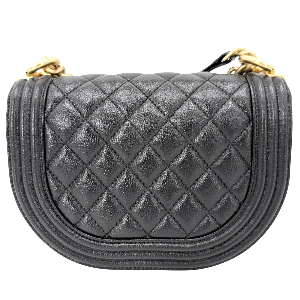 CHANEL シャネル ショルダーバッグ マトラッセ ボーイシャネル ポシェット ミニバッグ チェーンショルダー ココマーク キャビアスキン ブラック 黒 ゴールド金具 レディース【中古品】