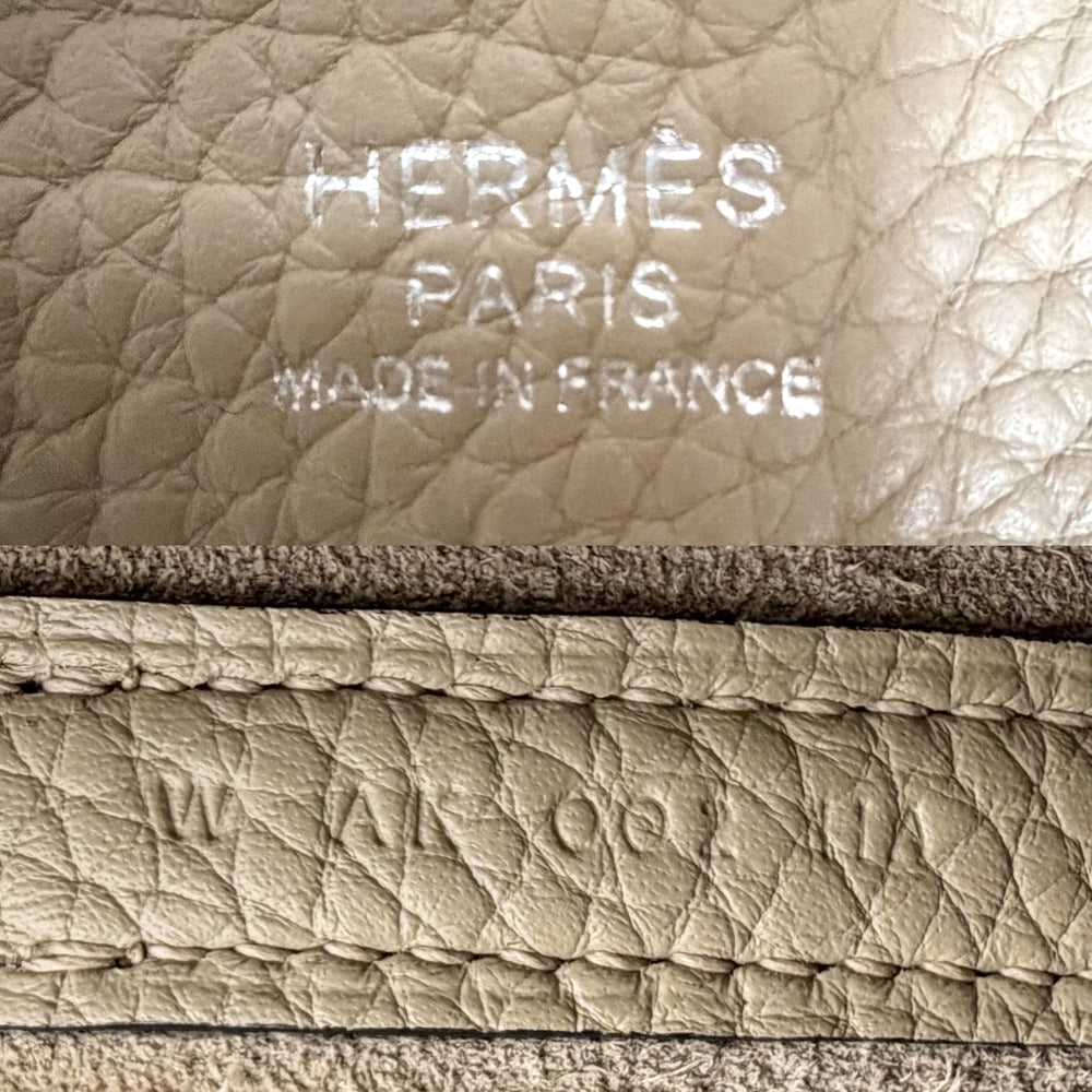 HERMES エルメス ハンドバッグ ピコタンロックPM W刻印 レザー ベージュ シルバー金具 レディース 2024年【中古品】