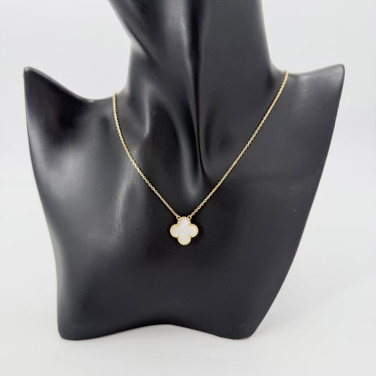 Van Cleef & Arpels ヴァンクリーフ＆アーペル ネックレス ヴィンテージ　アルハンブラ ペンダント マザーオブパール 18金YG 750 ジュエリー アクセサリー K18イエローゴールド マザーオブパール ホワイト 白 レディース 約5.2g【中古品】