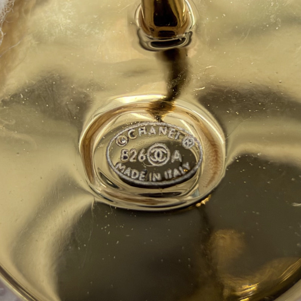 CHANEL シャネル ピアス メティエダール ココマーク アクセサリー メタル レジン B26A レディース 約8.8g 2026年【中古品】
