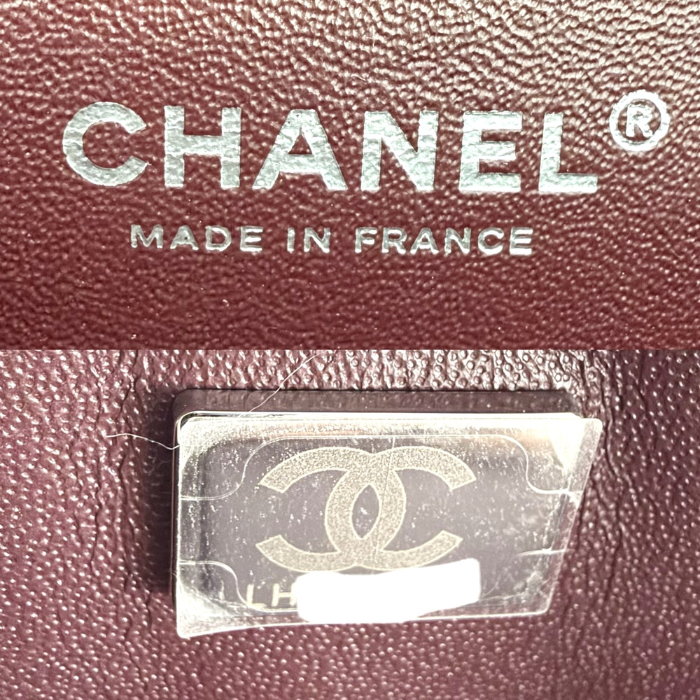 CHANEL シャネル ショルダーバッグ マトラッセ25 ダブルフラップ ダブルチェーン チェーン ココマーク ココ かばん 鞄 A01112 キャビアスキン ブラック 黒 シルバー金具 レディース【中古品】