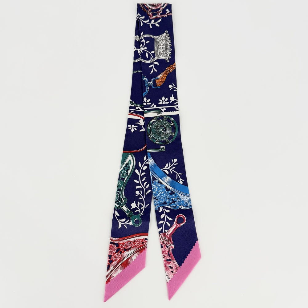 HERMES エルメス スカーフ ETRIERS REMIX 鎧リミックス シルクツイル ファッションアイテム シルク ネイビー 紺 マルチカラー レディース【中古品】