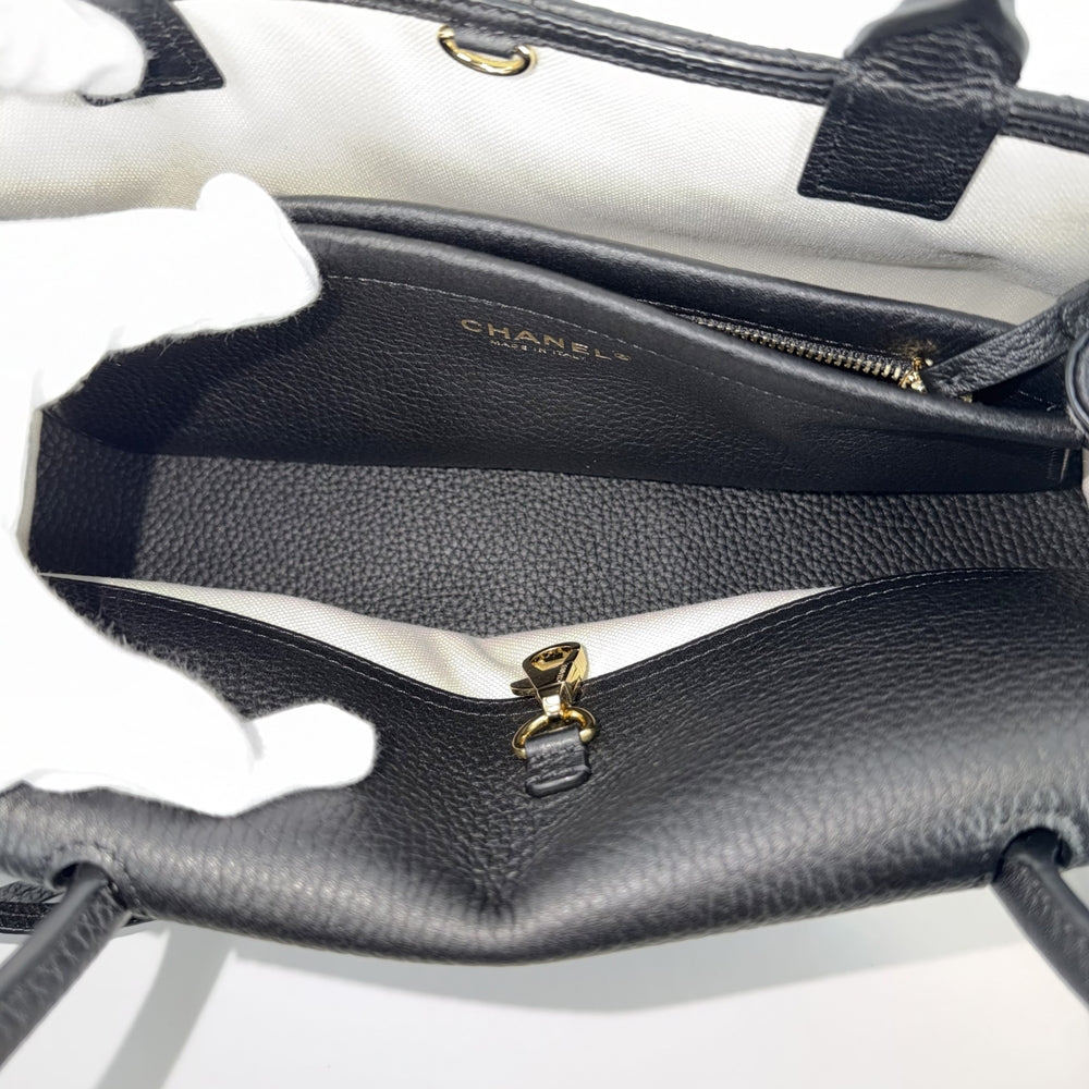 CHANEL シャネル トートバッグ スモール ショッピングバッグ ココマーク レザー ブラック 黒 ゴールド金具 レディース【中古品】