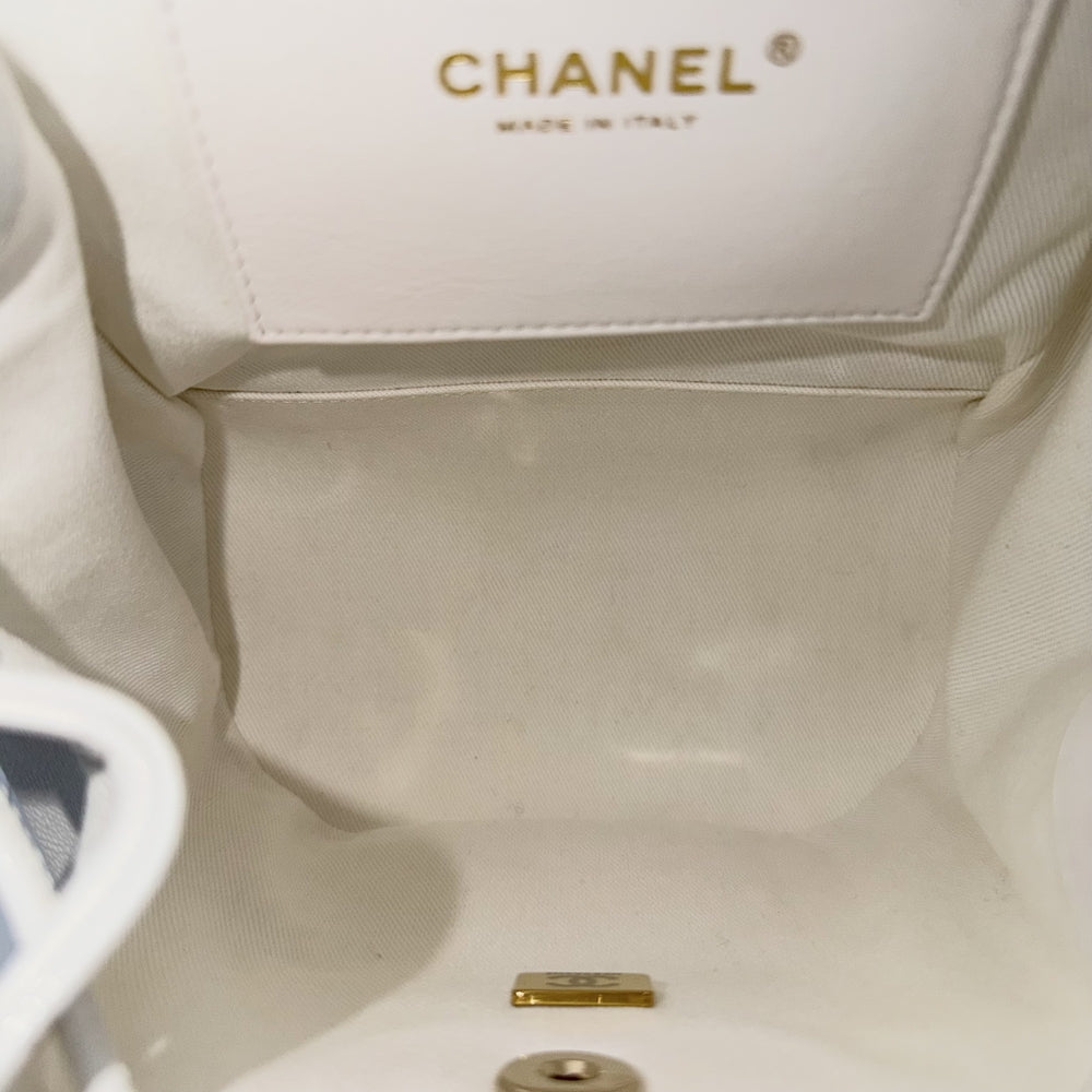 CHANEL シャネル リュック マトラッセ チェーンリュック バックパック キャビアスキン ホワイト 白 ゴールド金具 レディース【中古品】